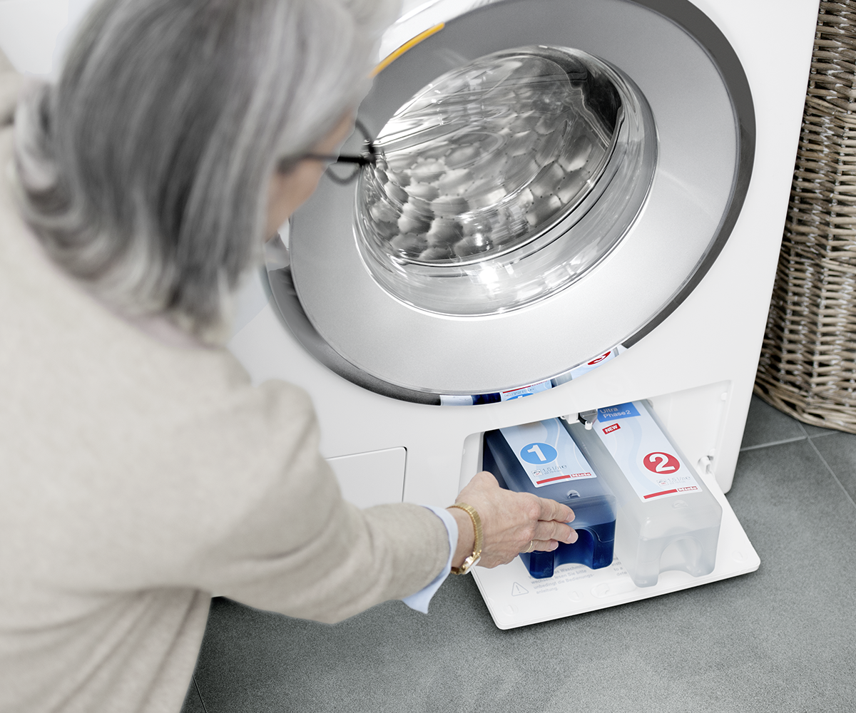 Le lavelinge W1 doté du système de dosage automatique de lessive liquide TwinDos » de Miele